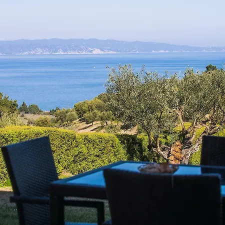Apostolos Private Resindence * Agios Nikolaos (Chalkidiki)